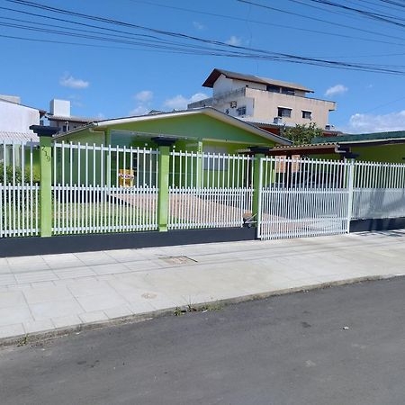 Casa Para Aluguel De Veraneio Em Torres Exterior foto
